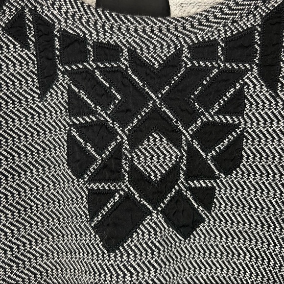 Maison Scotch Embroidered Textured Black and White Pullover Crewneck XS - Picture 7 of 12